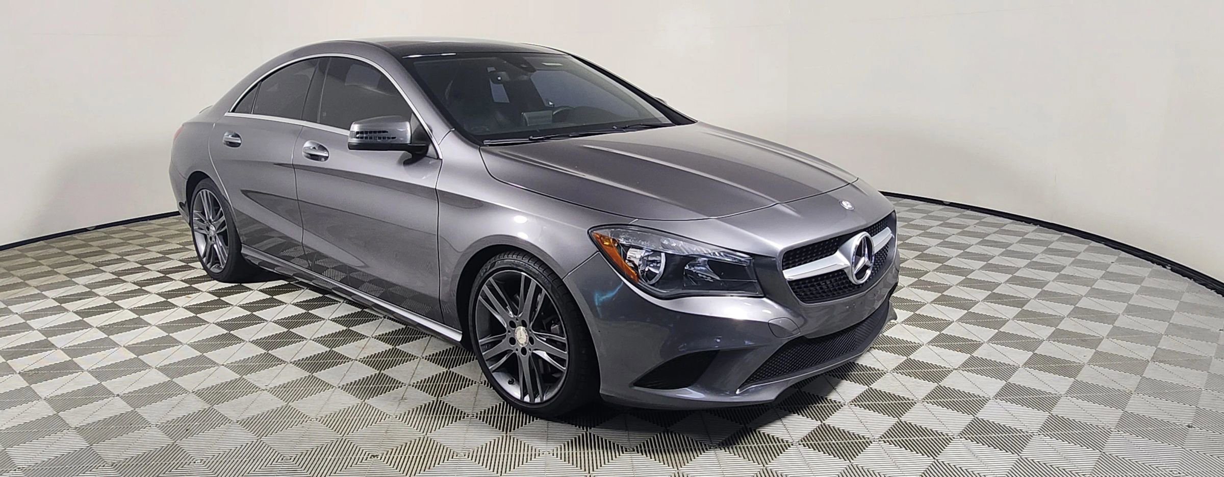 Used 2015 Mercedes-Benz CLA 250 4MATIC image 1