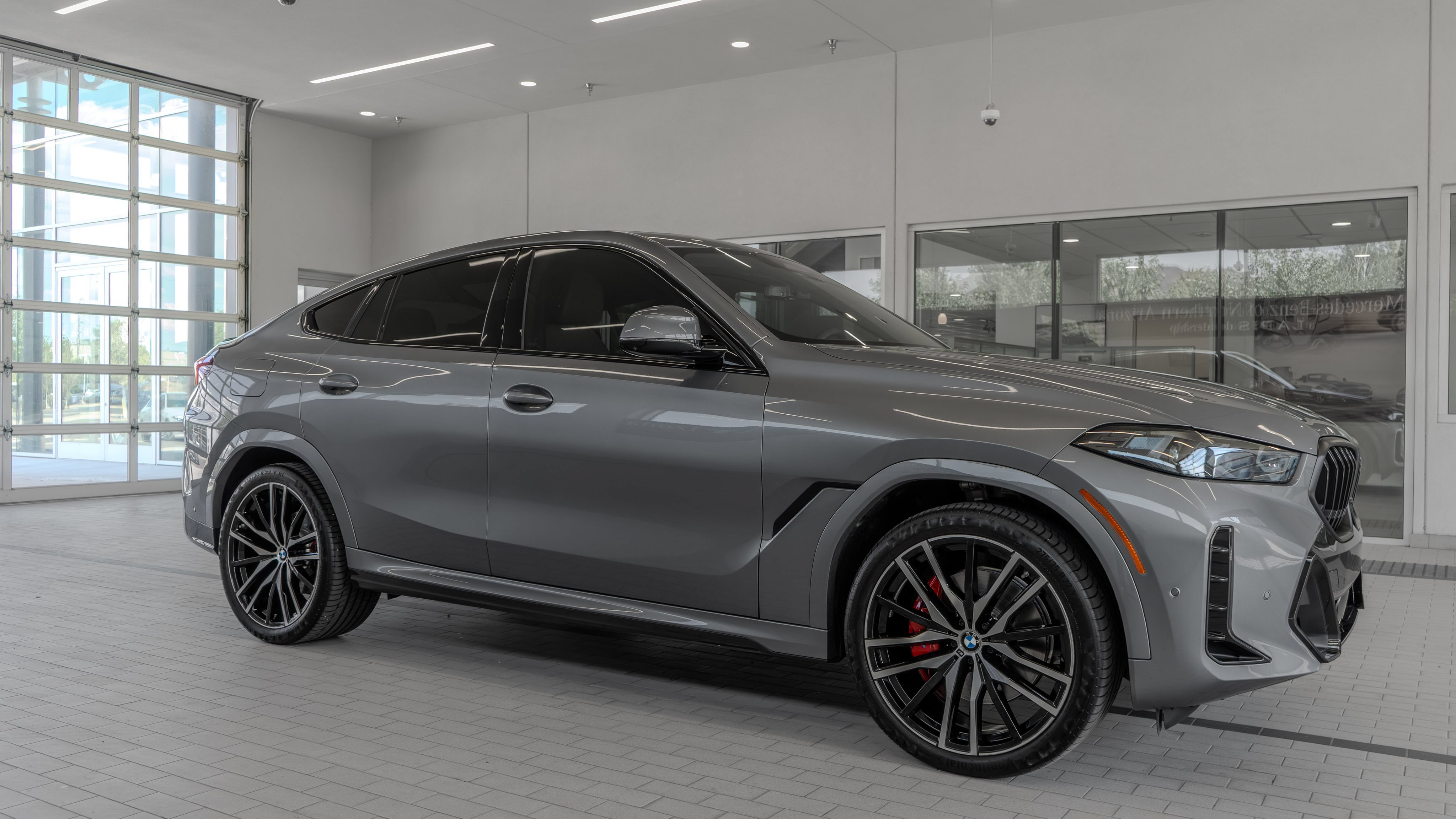 Used 2027 BMW X6 xDrive40i w/ Climate Comfort Package AWD/4WD image 12