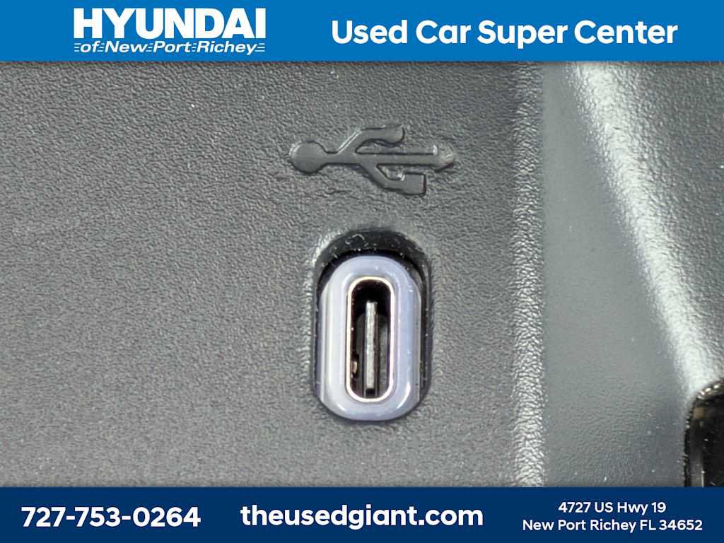 Used 2026 Toyota Corolla Cross L FWD image 23