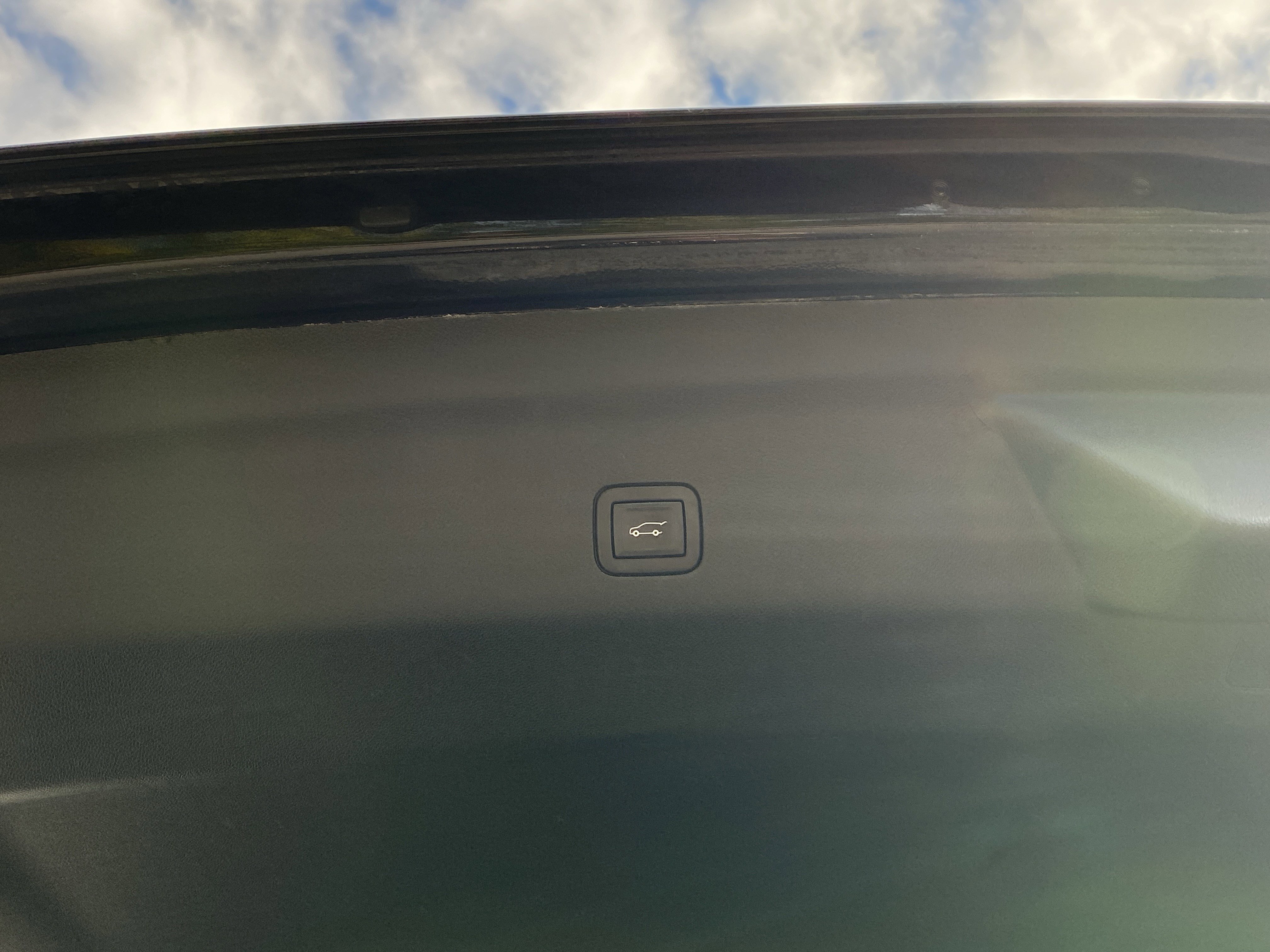 Used 2021 Chevrolet Tahoe Z71 w/ Z71 Signature Package image 37