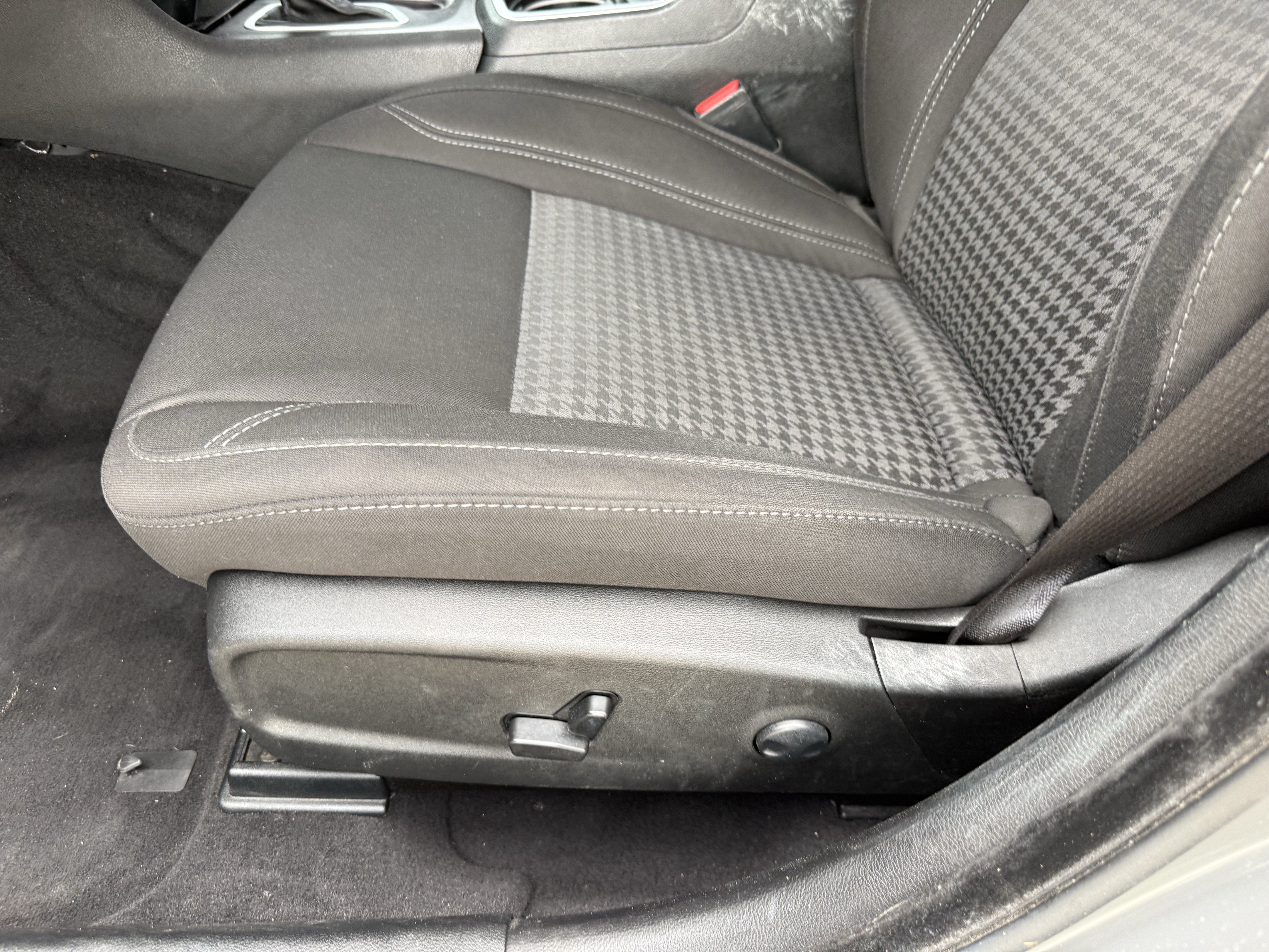 Used 2023 Dodge Charger SXT RWD image 28