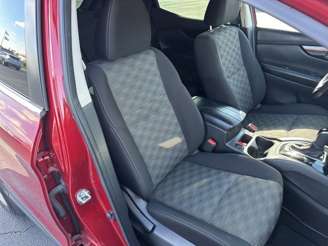 Used 2020 Nissan Rogue Sport SV w/ All-Weather Package image 19