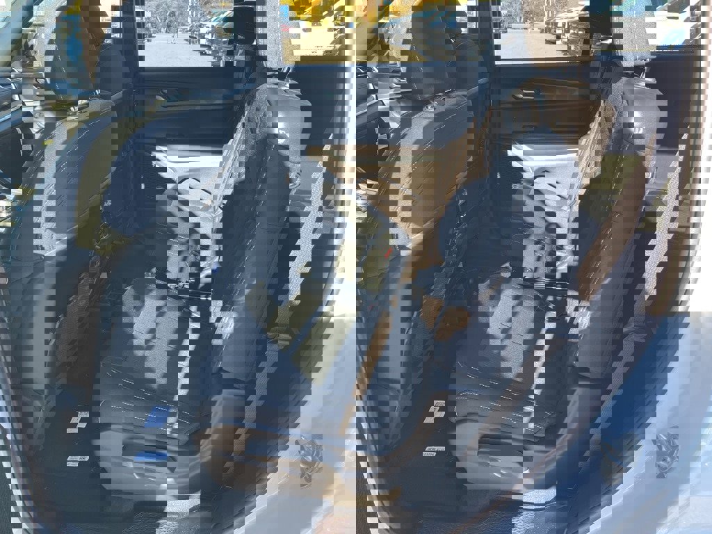 New 2025 Jeep Grand Cherokee L Laredo image 17