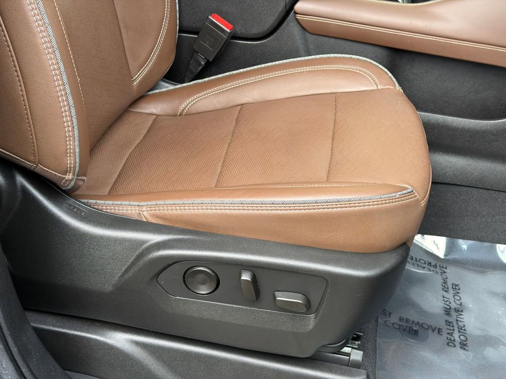 Used 2022 Chevrolet Tahoe High Country image 13