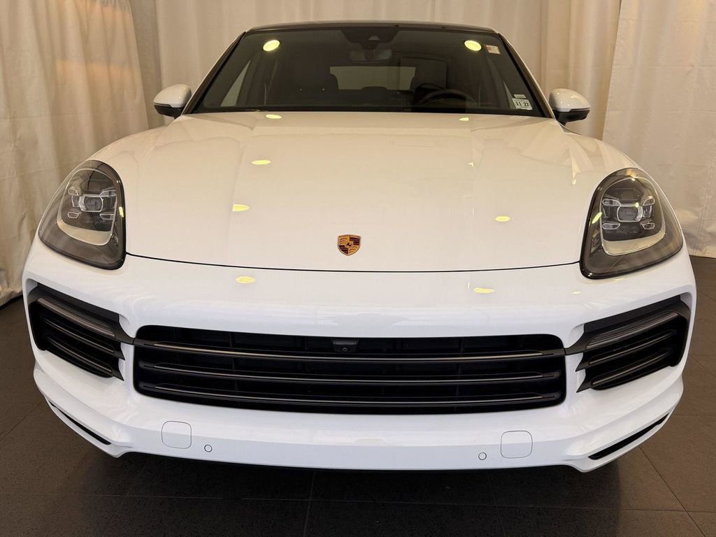 Certified 2023 Porsche Cayenne Coupe AWD/4WD image 6