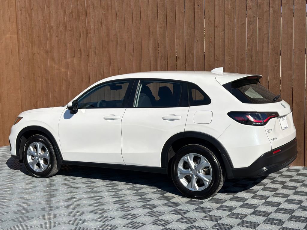 Used 2025 Honda HR-V LX image 15
