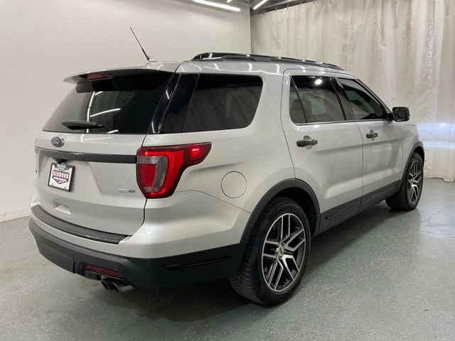 Used 2018 Ford Explorer Sport AWD/4WD image 7
