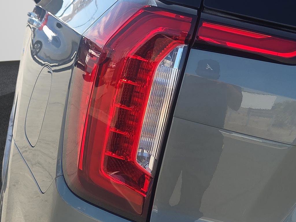 Used 2023 GMC Yukon XL Denali AWD/4WD image 20