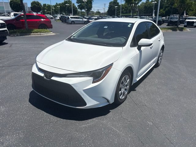Used 2020 Toyota Corolla LE FWD image 4