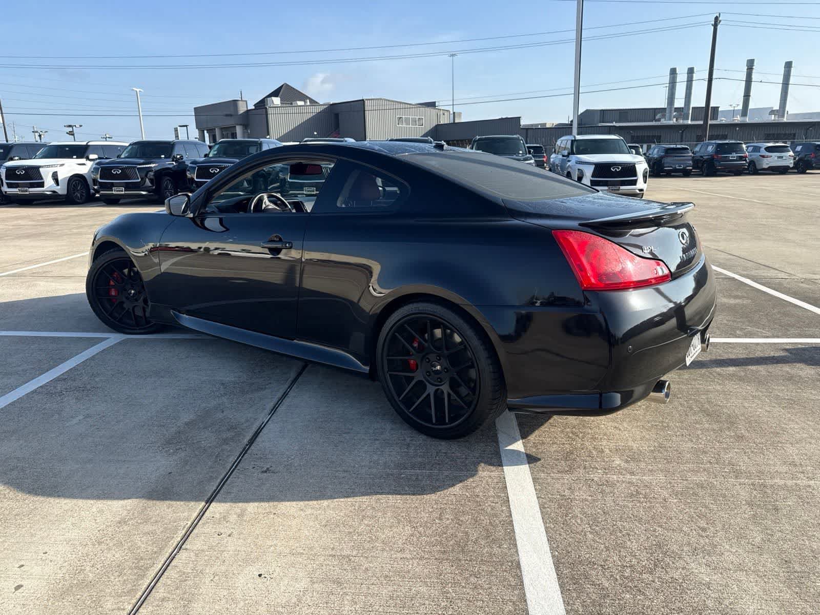Used 2011 INFINITI G37 IPL RWD image 2