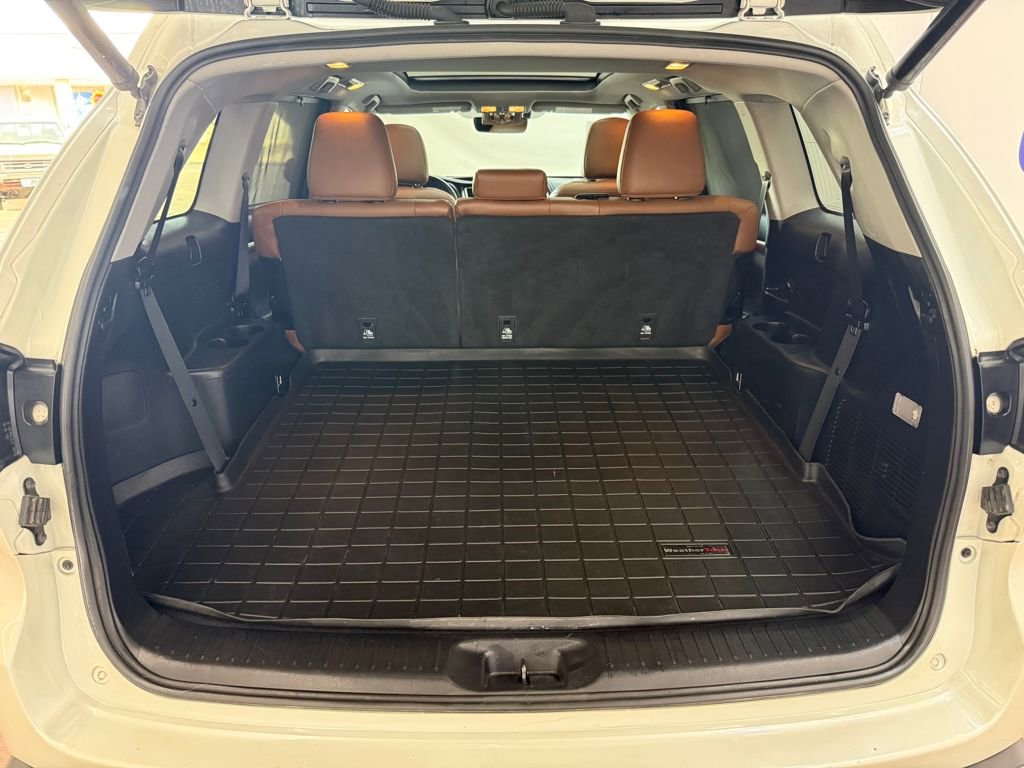 Used 2019 Toyota Highlander Limited Platinum image 19
