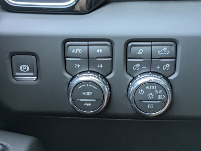 New 2026 GMC Sierra 3500 Denali w/ Denali Reserve Package image 24