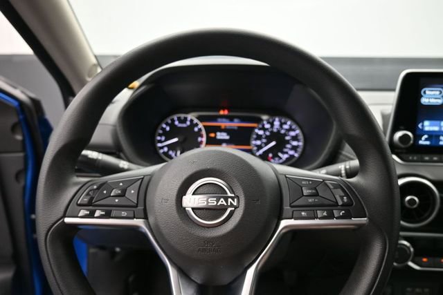 Used 2025 Nissan Sentra SV FWD image 14