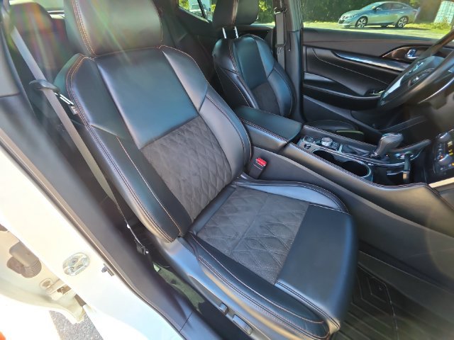 Used 2022 Nissan Maxima SR FWD image 27