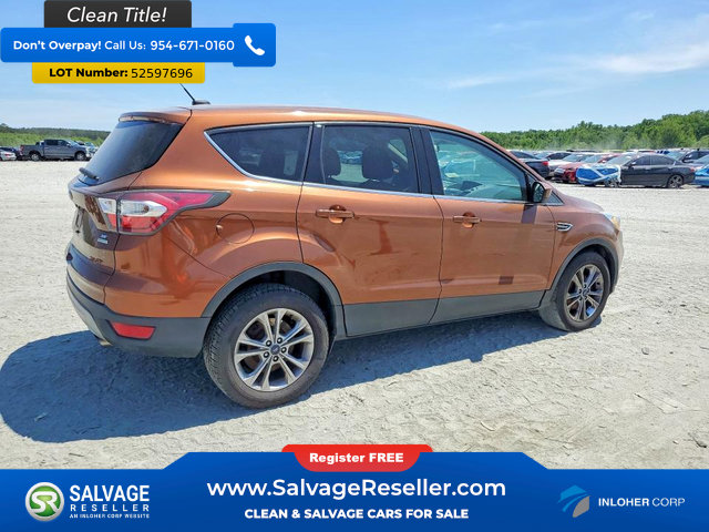 Used 2017 Ford Escape SE FWD image 4
