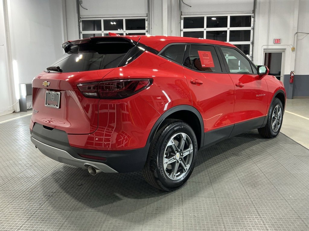 Used 2024 Chevrolet Blazer LT image 31