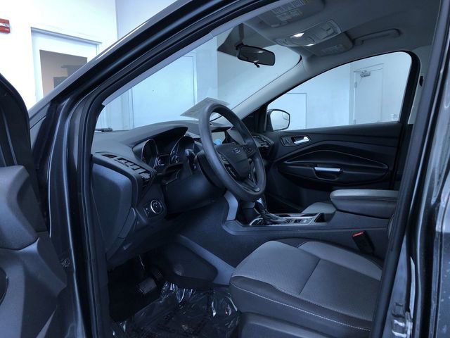 Used 2018 Ford Escape SE w/ SE Sync 3 Package FWD image 11