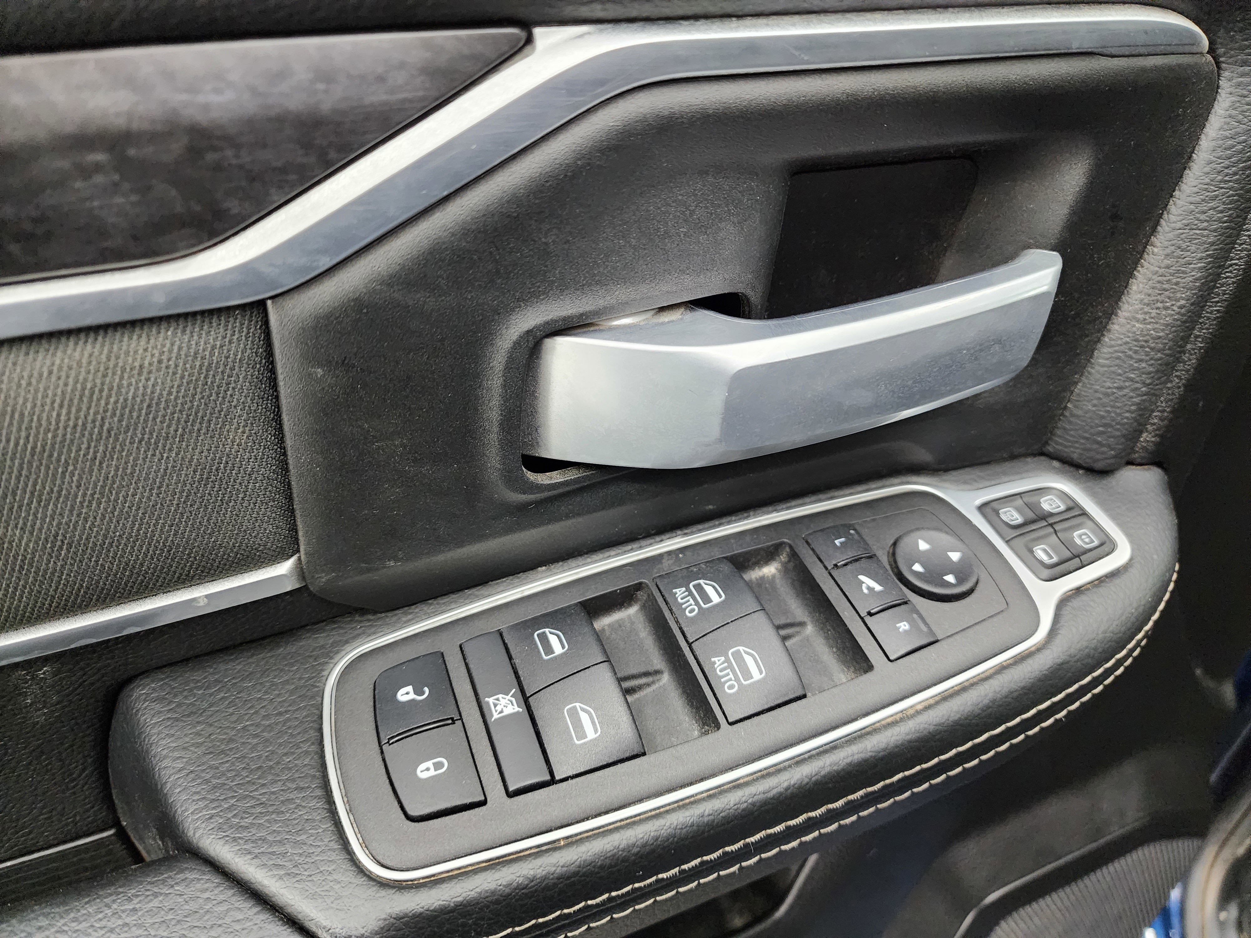 Used 2024 RAM 2500 Big Horn w/ Tech Package image 40