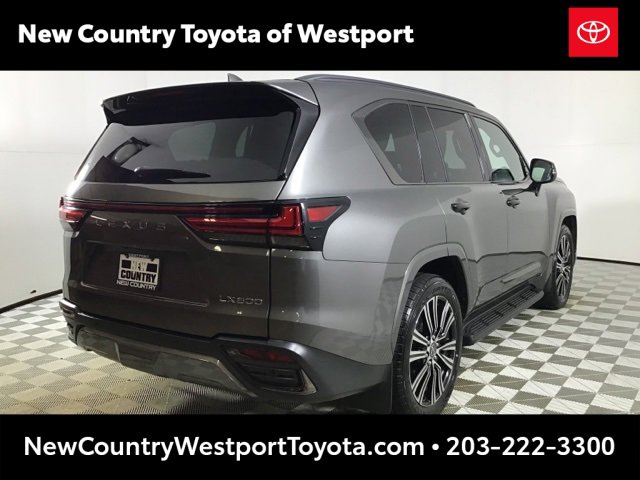 Used 2024 Lexus LX 600 4WD w/ Luxury Package image 7