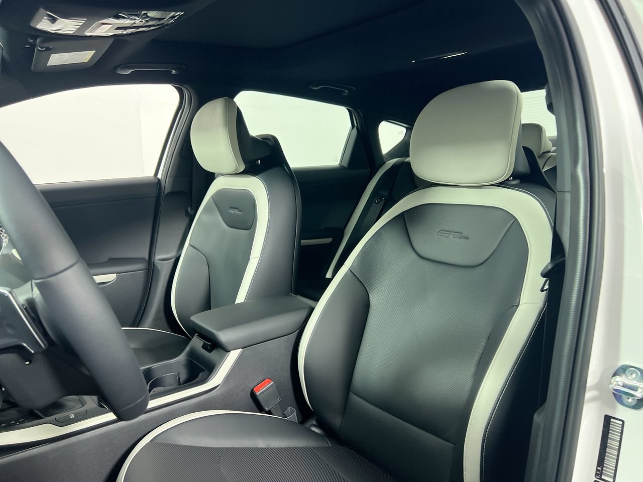 New 2026 Kia K4 GT-Line w/ GT-Line Sunroof Package FWD image 14