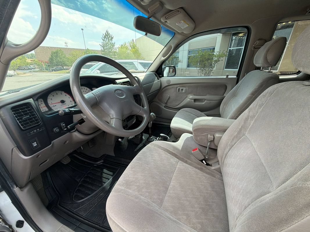 Used 2004 Toyota Tacoma 4x4 Xtracab image 18