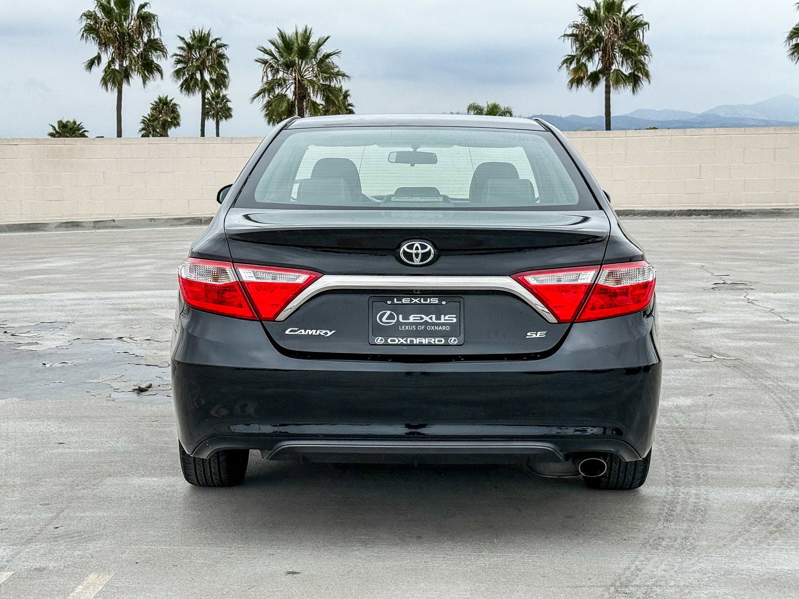 Used 2016 Toyota Camry SE image 6