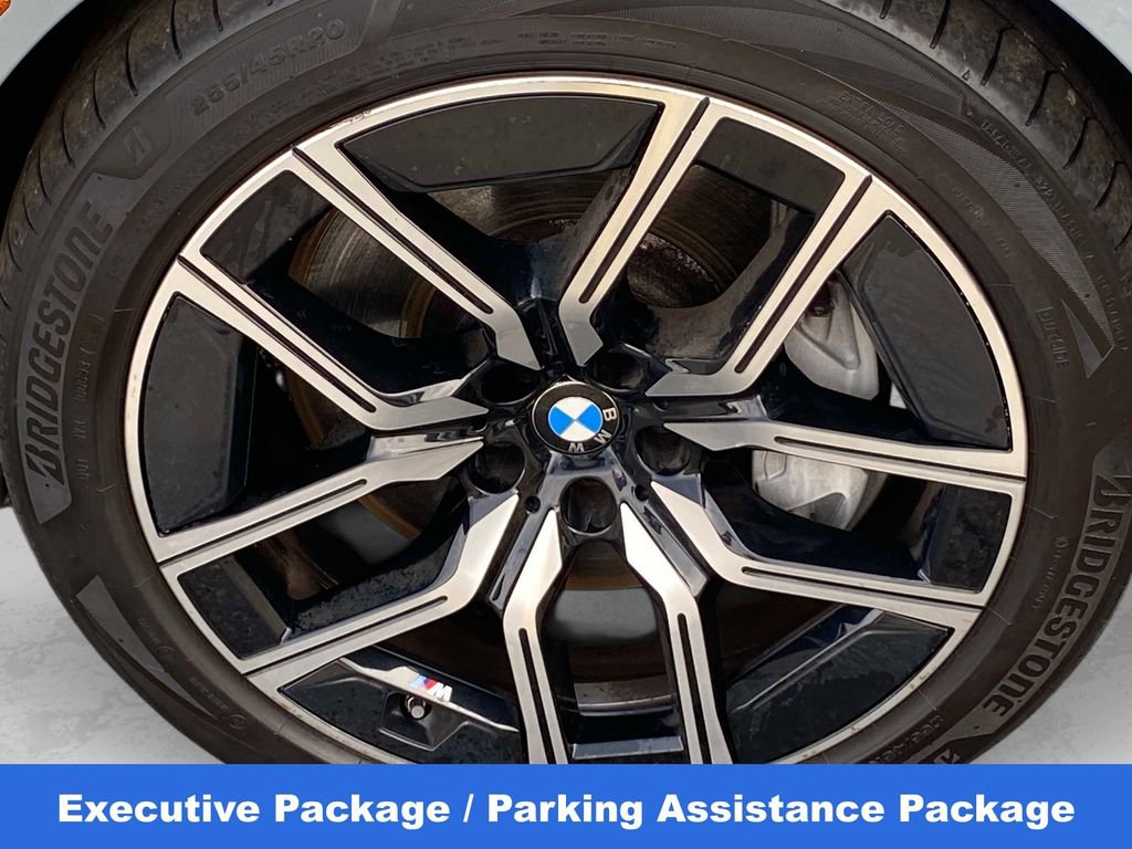 Used 2023 BMW 760i xDrive AWD/4WD image 25