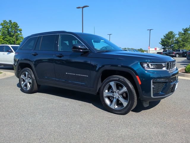 New 2026 Jeep Grand Cherokee Limited w/ Luxury Tech Group II AWD/4WD image 2