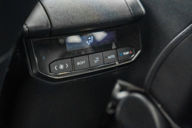 Used 2022 Toyota Highlander XLE image 43