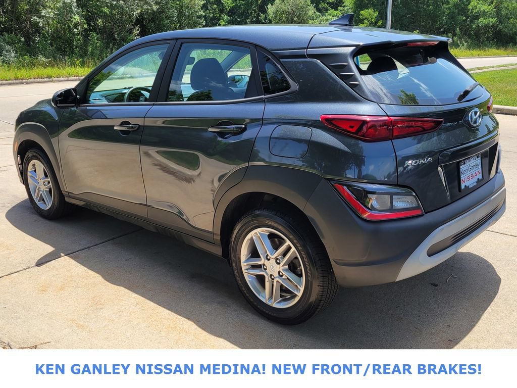 Used 2022 Hyundai Kona SE AWD/4WD image 5