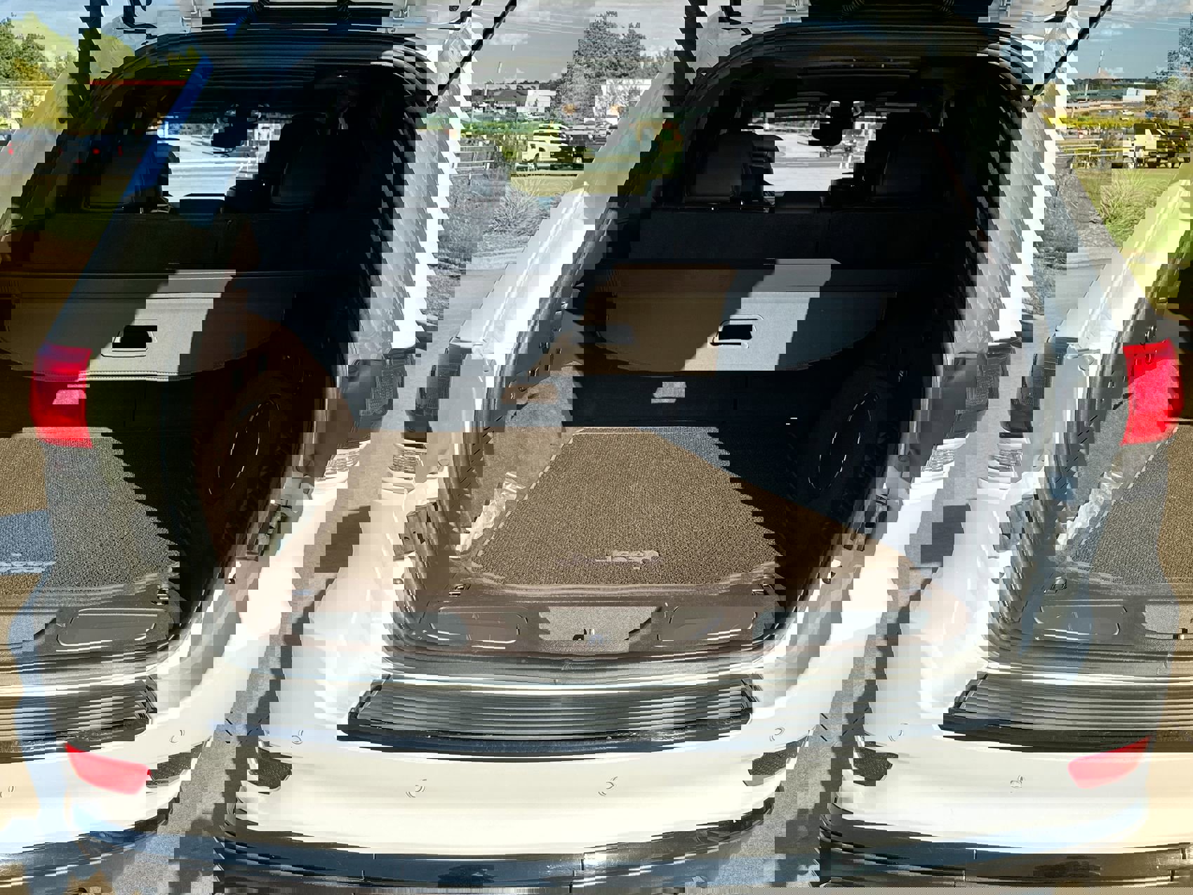 Used 2018 Jeep Grand Cherokee Summit image 24