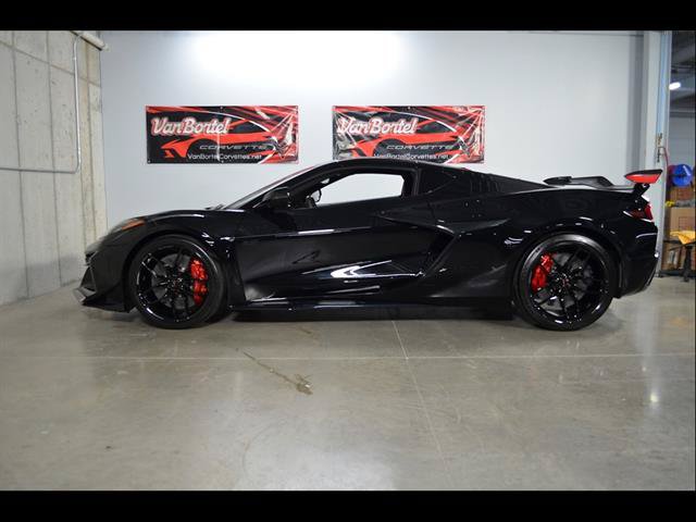 New 2026 Chevrolet Corvette Z06 w/ Stars & Steel Limited Edition RWD image 31