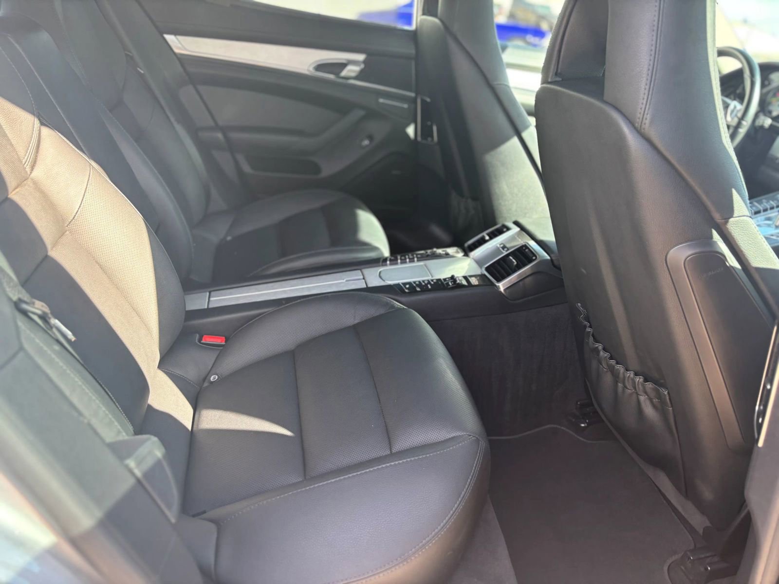 Used 2015 Porsche Panamera S RWD image 10