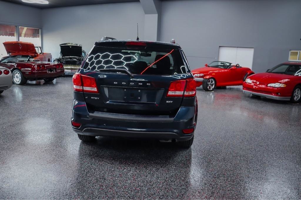 Used 2013 Dodge Journey SXT w/ Flexible Seating Group FWD image 5