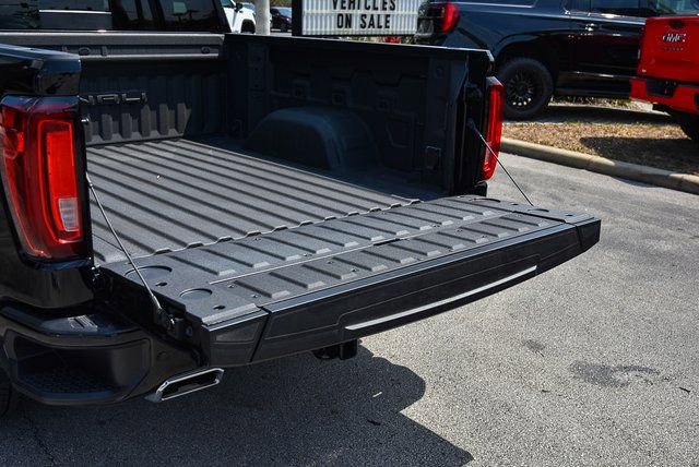 Used 2024 GMC Sierra 1500 Denali w/ Technology Package AWD/4WD image 14