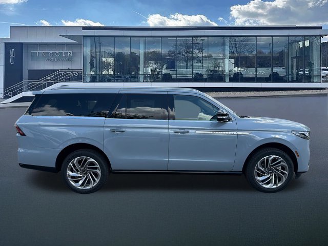 New 2027 Lincoln Navigator L Reserve AWD/4WD image 9