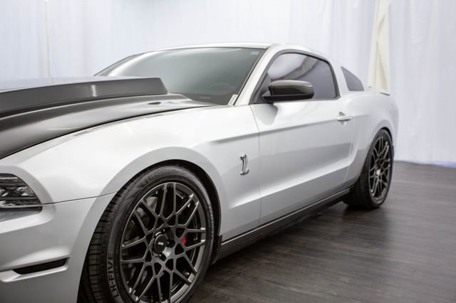Used 2014 Ford Mustang Shelby GT500 w/ Equipment Group 821A image 31
