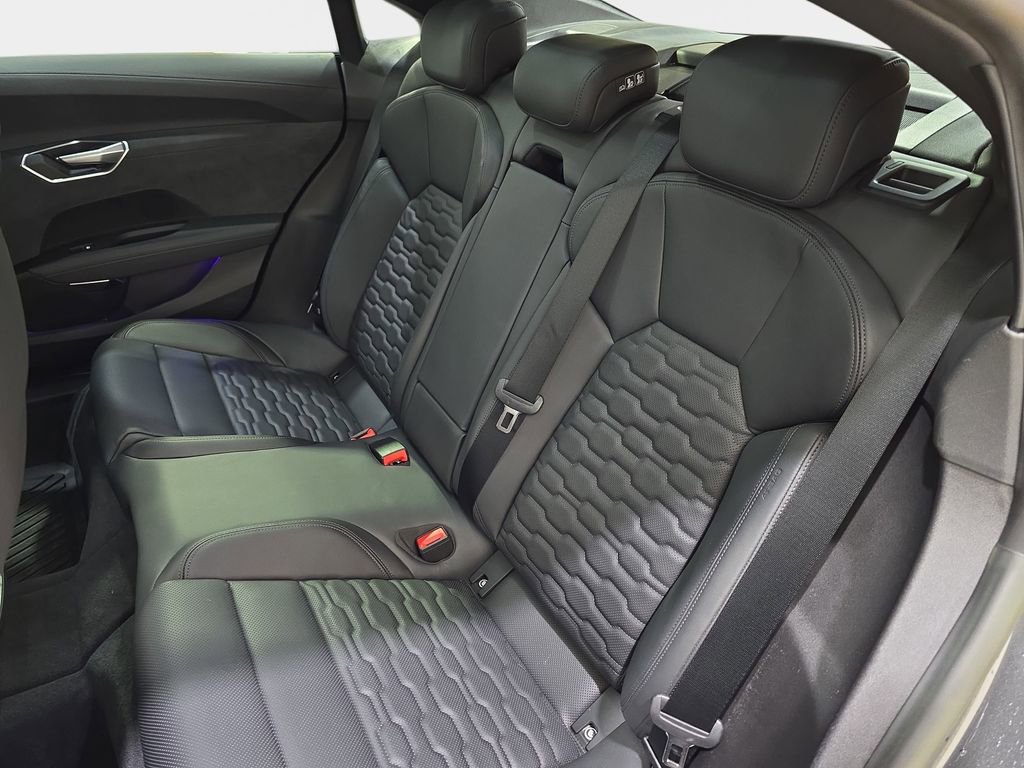 Used 2023 Audi e-tron GT Premium Plus w/ Performance Package AWD/4WD image 17