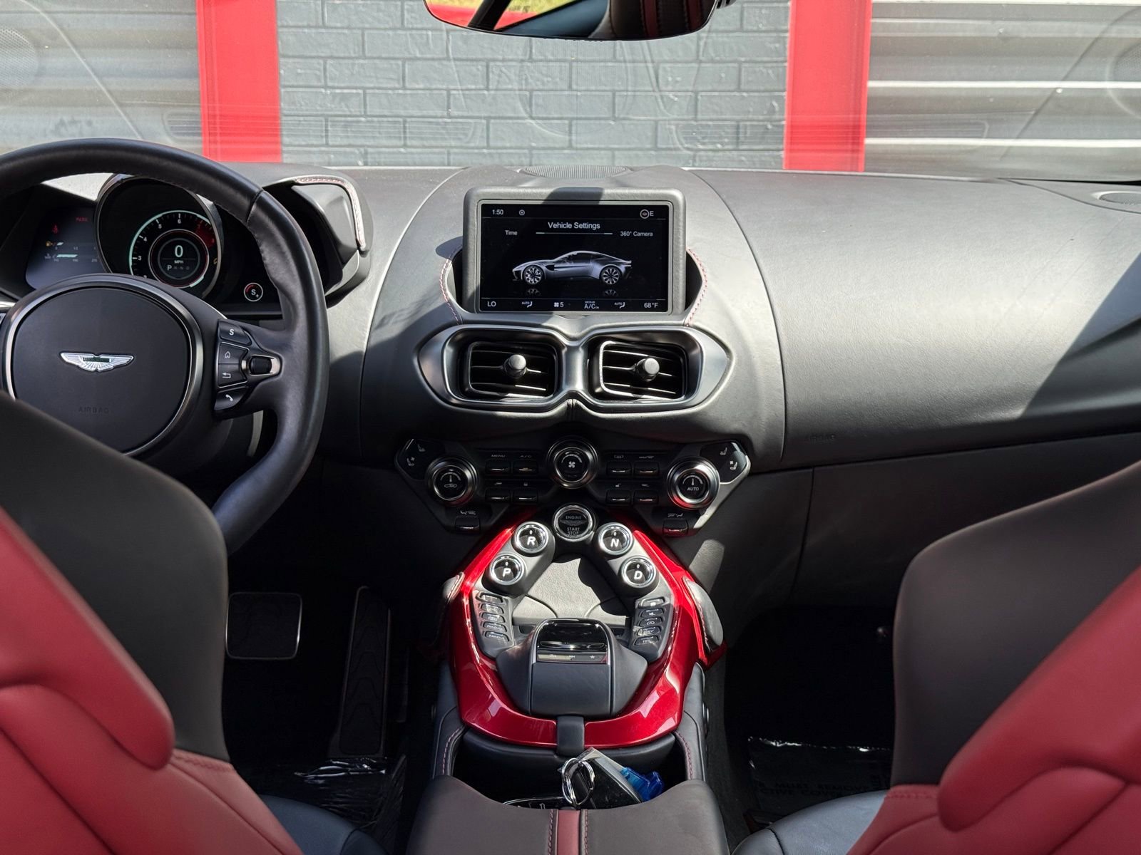 Used 2019 Aston Martin V8 Vantage Coupe image 25