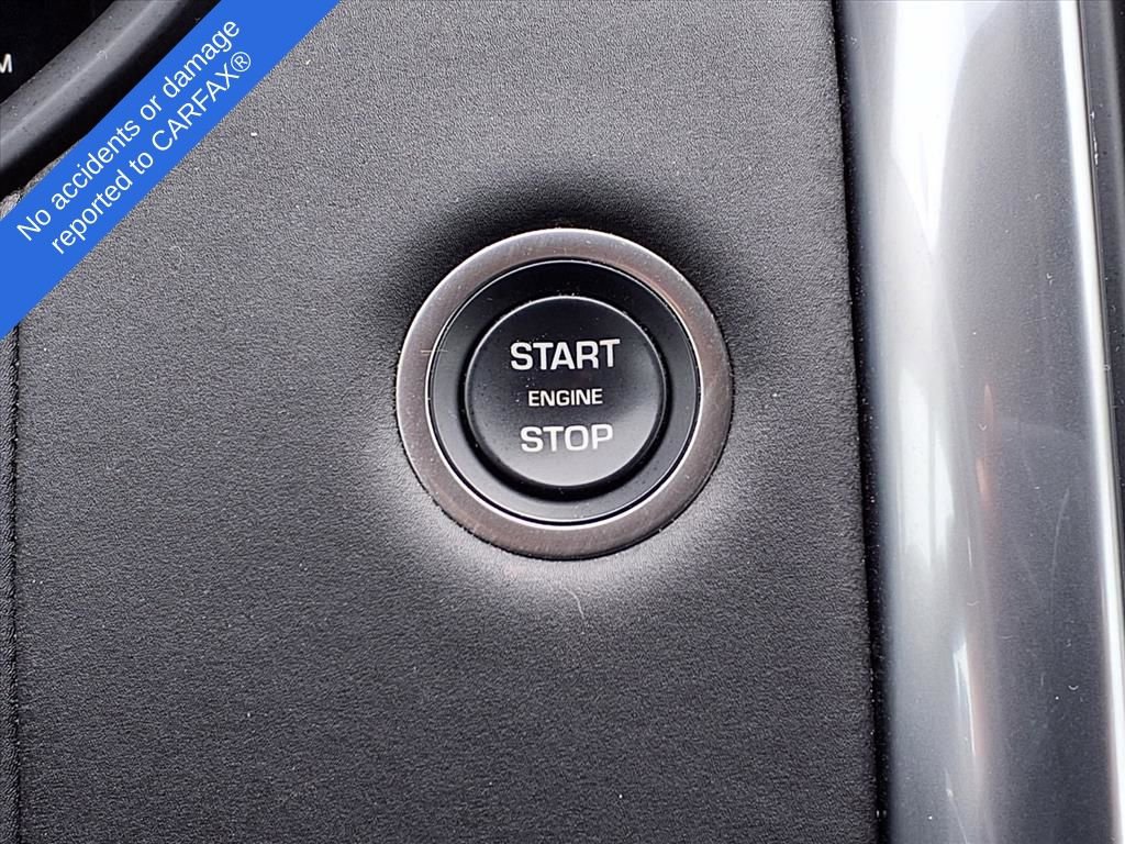 Used 2024 Land Rover Discovery S image 27