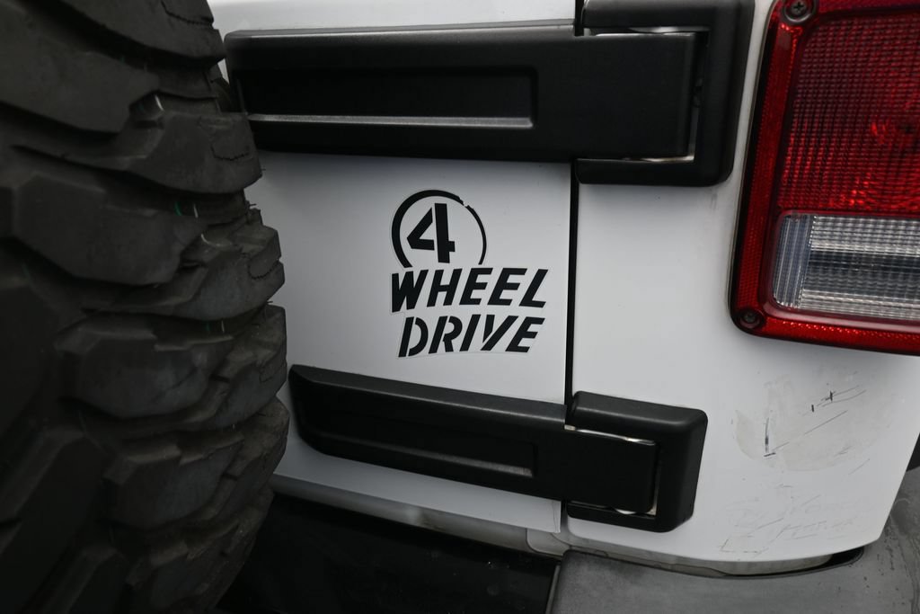 Used 2014 Jeep Wrangler Unlimited Sport w/ Power Convenience Group AWD/4WD image 38