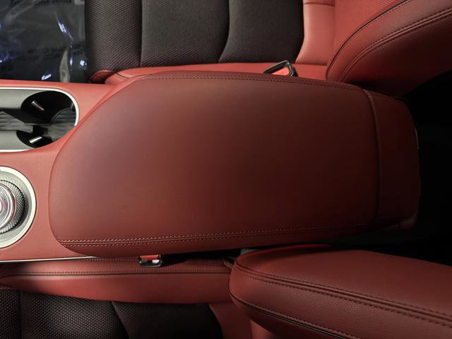 Used 2024 Genesis GV70 2.5T w/ Sport Prestige Package image 21