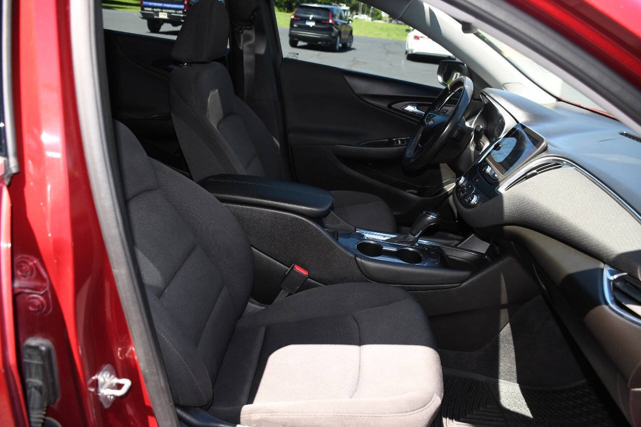 Used 2018 Chevrolet Malibu LT FWD image 23
