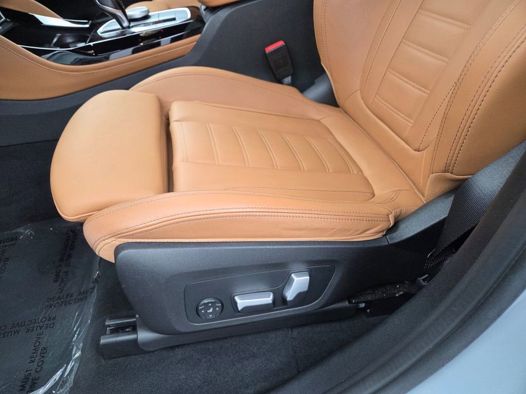 Used 2024 BMW X4 M40i AWD/4WD image 46