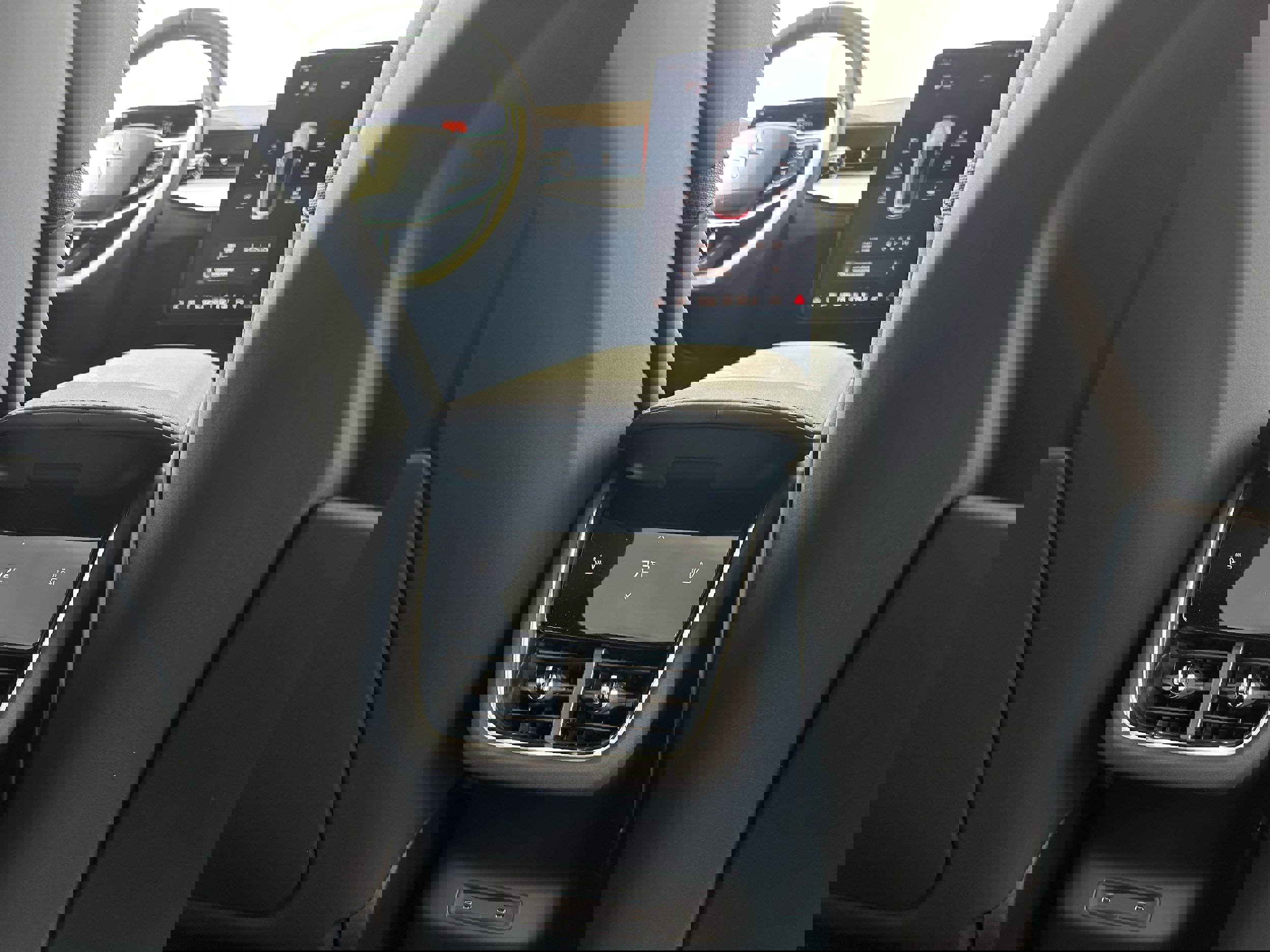 New 2025 Polestar Polestar 3 image 16