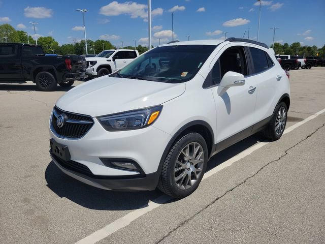 Used 2018 Buick Encore Sport Touring AWD/4WD image 2