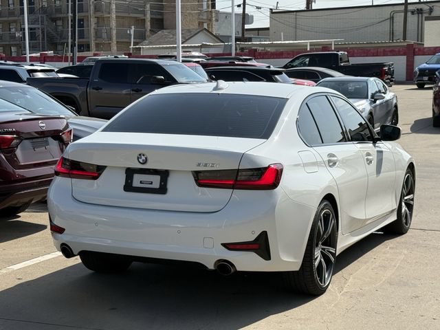 Used 2022 BMW 330i Sedan w/ Convenience Package RWD image 4