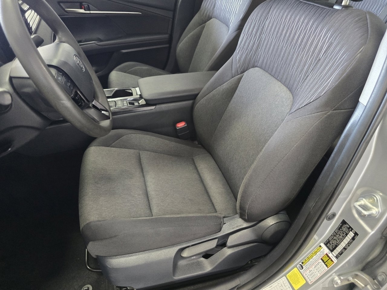 Certified 2025 Toyota Camry LE FWD image 22