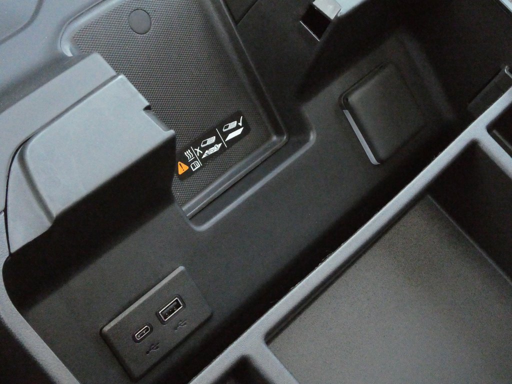 New 2026 GMC Sierra 1500 AT4 w/ AT4 Premium Package image 17