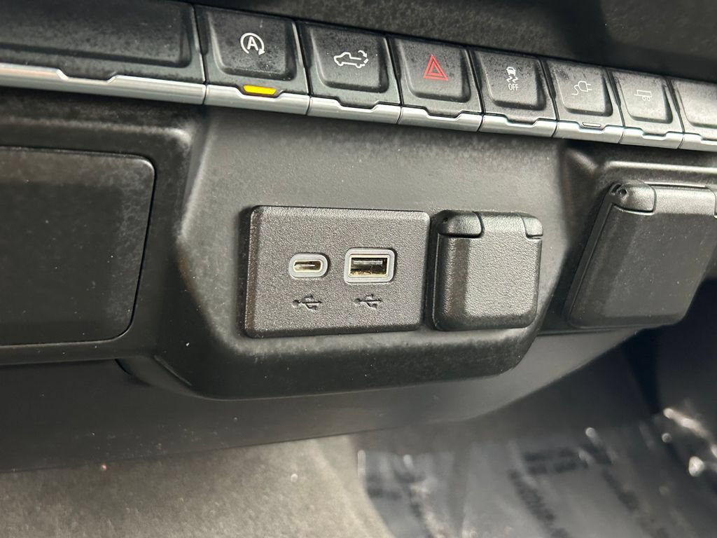 Used 2021 Chevrolet Silverado 1500 Custom RWD image 19